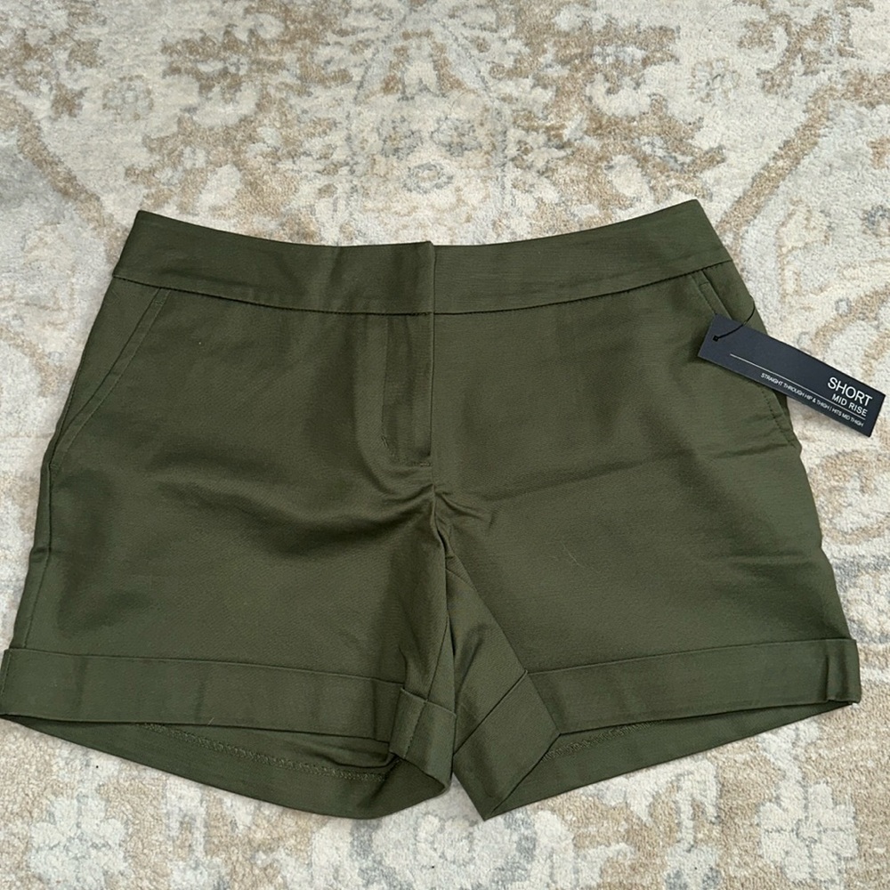 NWT Women’s Apt. 9 Shorts